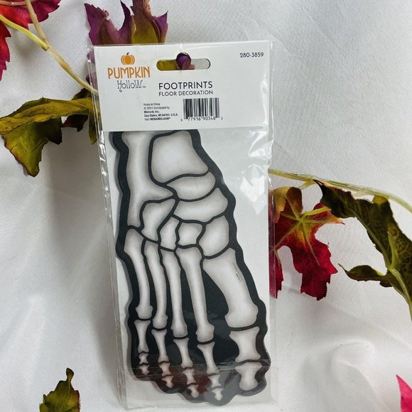 Pumpkin Hollow Shady Hollow Skeleton Footprint Floor Decoration Paper Cutout 16 - Picture 6 of 8